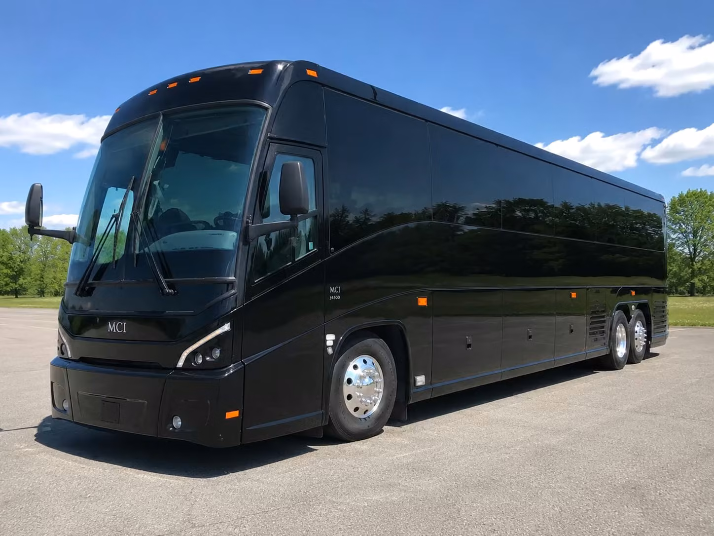 pittsburgh wedding shuttle bus rentals for seamless guest transportation